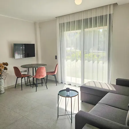 Serenade Apartment Nea Moudania