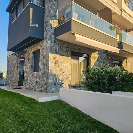 Serenade Apartment