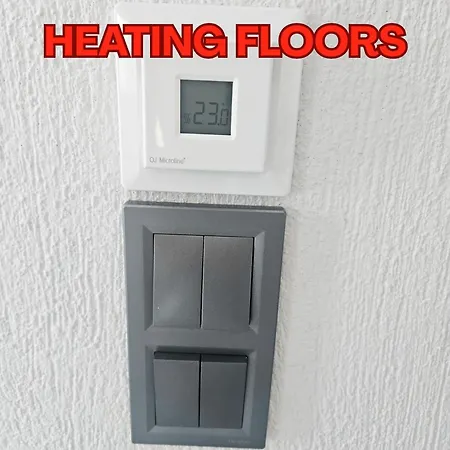 Serenade 네아 모우다니아